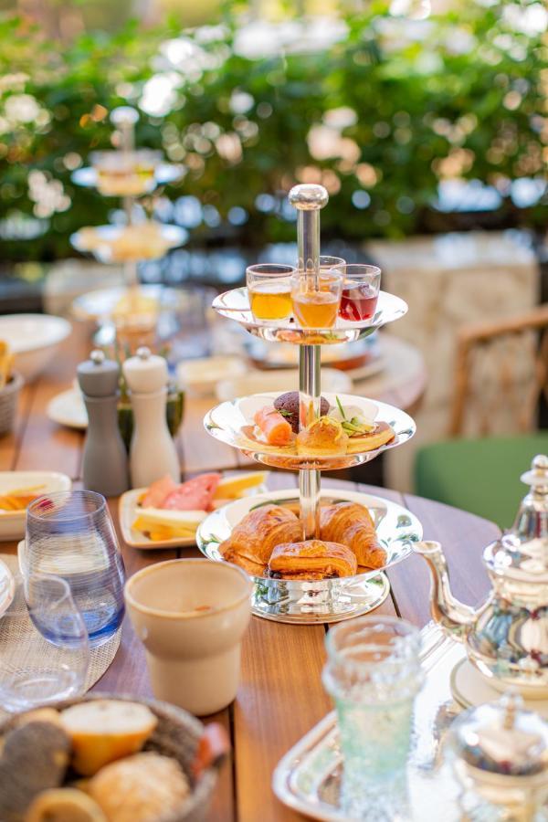 Hotel Jadali&Spa Marrakesh Bagian luar foto Afternoon tea at the InterContinental London Park Lane